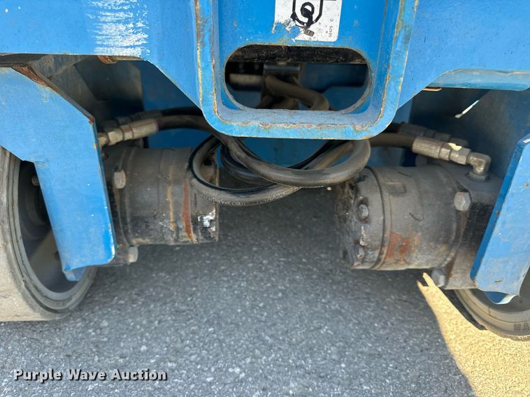 image for item EN5142 2016 Genie GS-1930 scissor lift