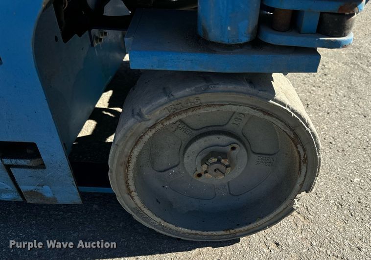 image for item EN5142 2016 Genie GS-1930 scissor lift