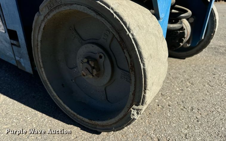 image for item EN5142 2016 Genie GS-1930 scissor lift