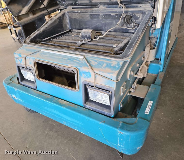 image for item EN8963 Tennant 355 sweeper