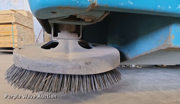 image for item EN8963 Tennant 355 sweeper