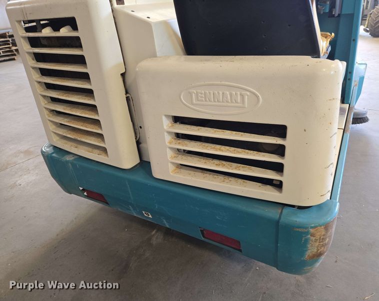 image for item EN8963 Tennant 355 sweeper