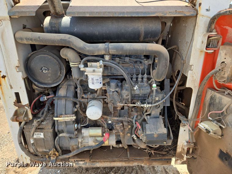 image for item EN8975 2007 Bobcat  S250 skid steer loader