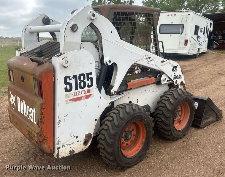 image for item EQ1407 2003 Bobcat S185 skid steer loader