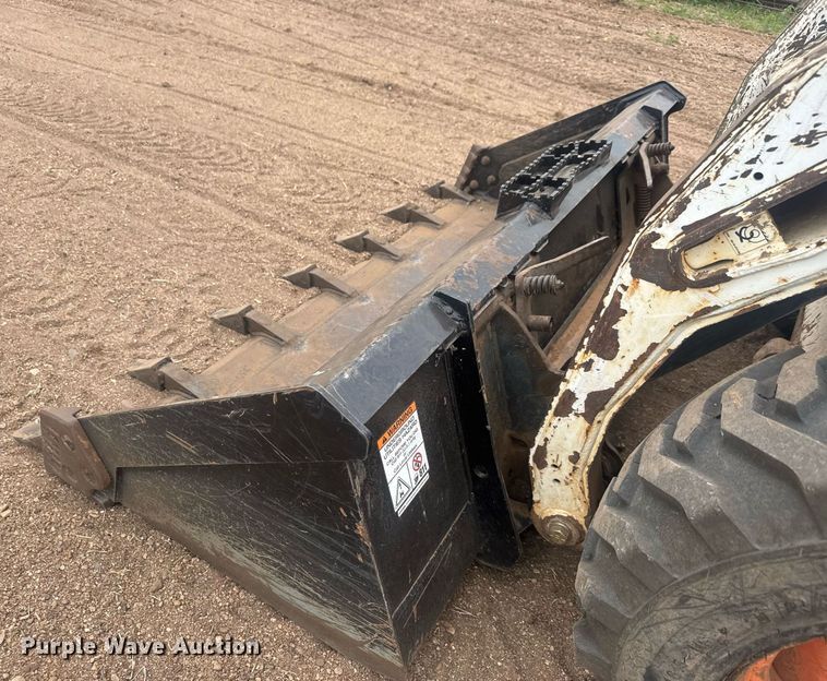 image for item EQ1407 2003 Bobcat S185 skid steer loader