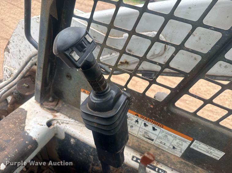 image for item EQ1407 2003 Bobcat S185 skid steer loader