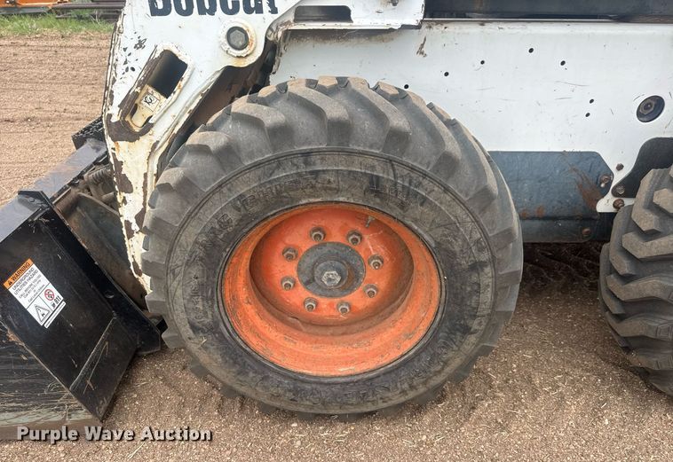 image for item EQ1407 2003 Bobcat S185 skid steer loader