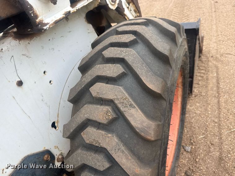 image for item EQ1407 2003 Bobcat S185 skid steer loader