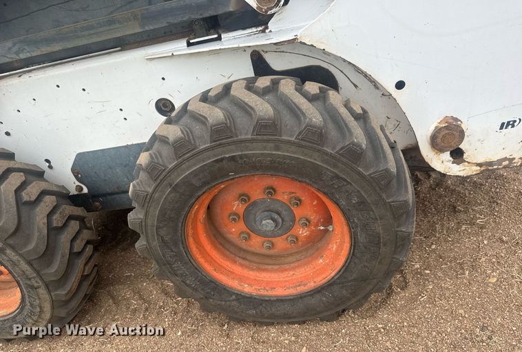 image for item EQ1407 2003 Bobcat S185 skid steer loader