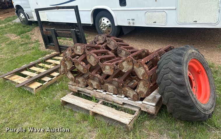 image for item EQ1407 2003 Bobcat S185 skid steer loader