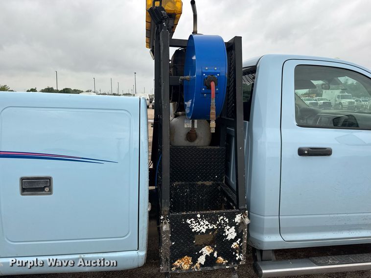 image for item EQ1419 2015 Dodge  Ram 5500 utility / service truck