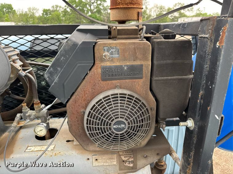 image for item EQ1419 2015 Dodge  Ram 5500 utility / service truck