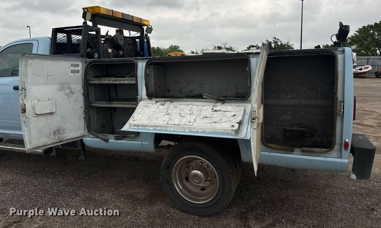 image for item EQ1419 2015 Dodge  Ram 5500 utility / service truck