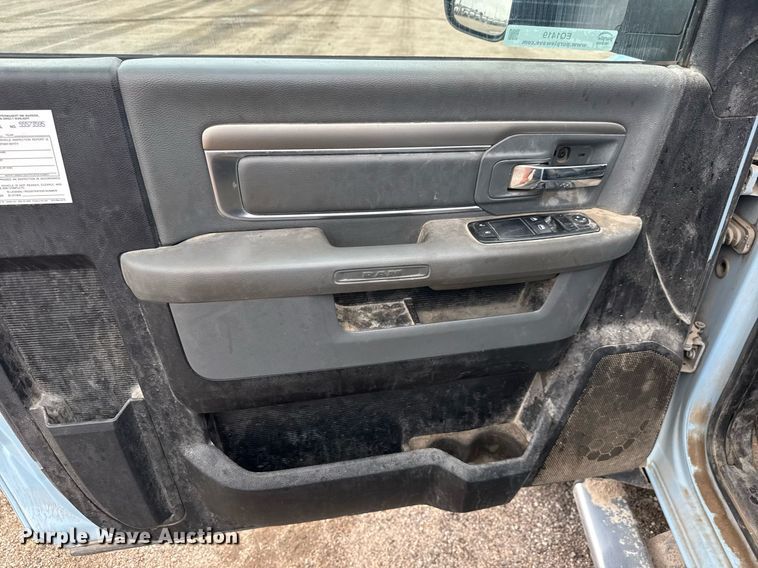 image for item EQ1419 2015 Dodge  Ram 5500 utility / service truck