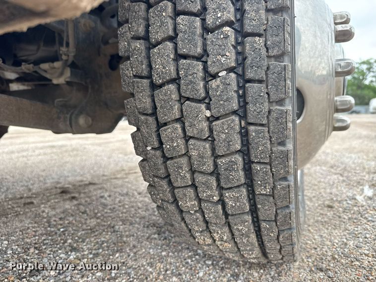 image for item EQ1419 2015 Dodge  Ram 5500 utility / service truck