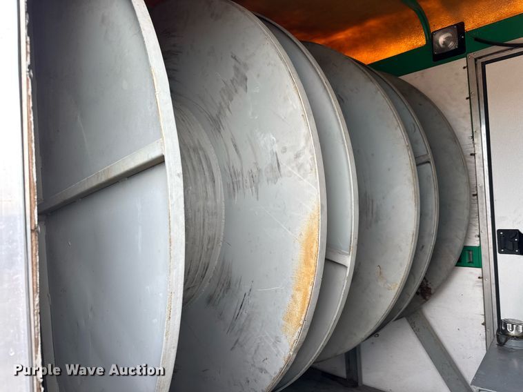 image for item EQ1454 1992 Kiefer enclosed cargo trailer