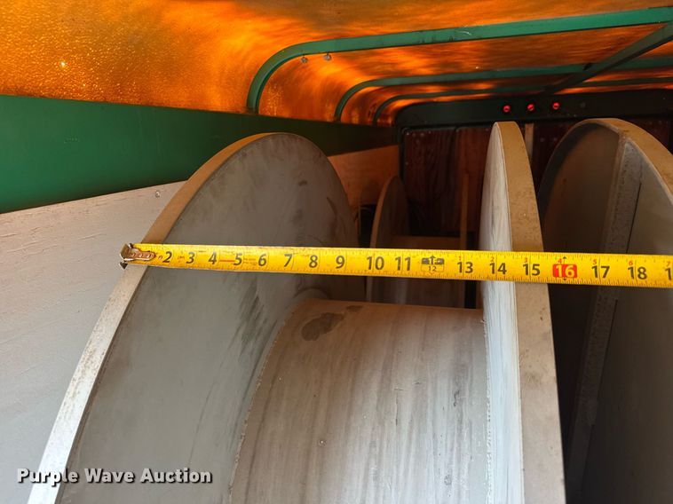 image for item EQ1454 1992 Kiefer enclosed cargo trailer