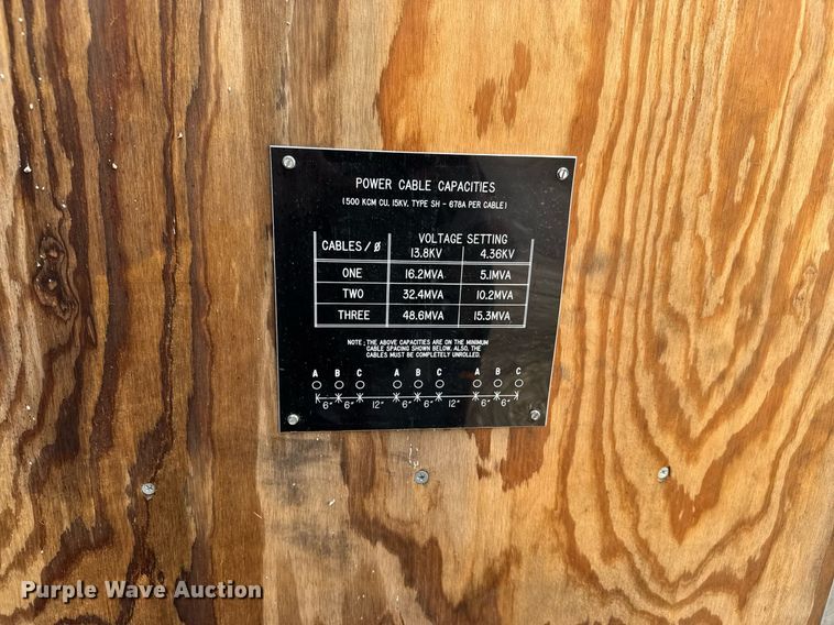 image for item EQ1454 1992 Kiefer enclosed cargo trailer