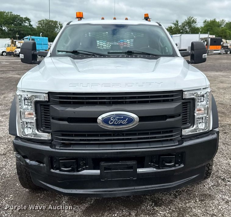 image for item EQ1457 2018 Ford F550 SuperCab flatbed truck