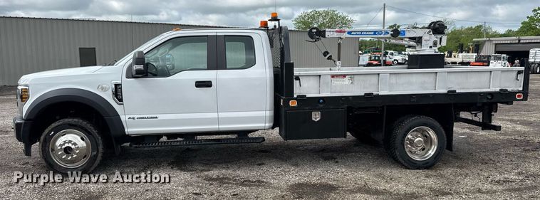 image for item EQ1457 2018 Ford F550 SuperCab flatbed truck