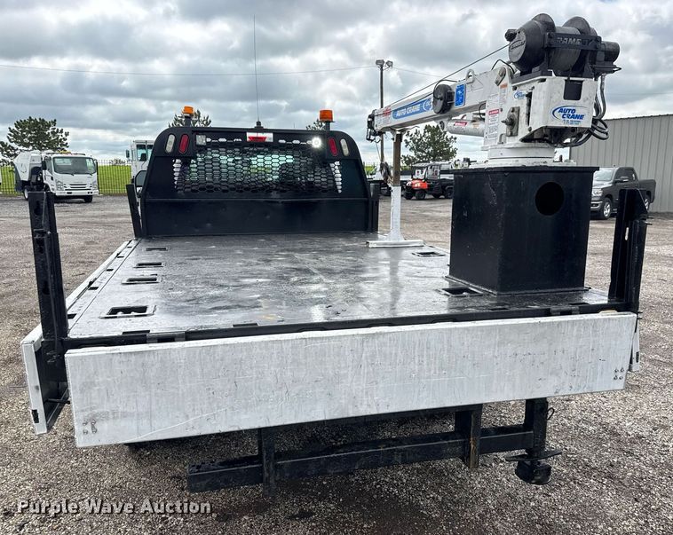 image for item EQ1457 2018 Ford F550 SuperCab flatbed truck