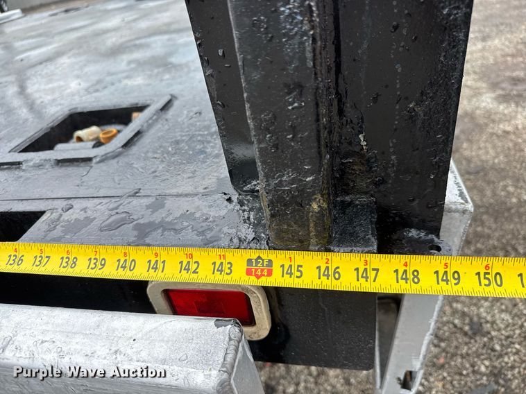 image for item EQ1457 2018 Ford F550 SuperCab flatbed truck