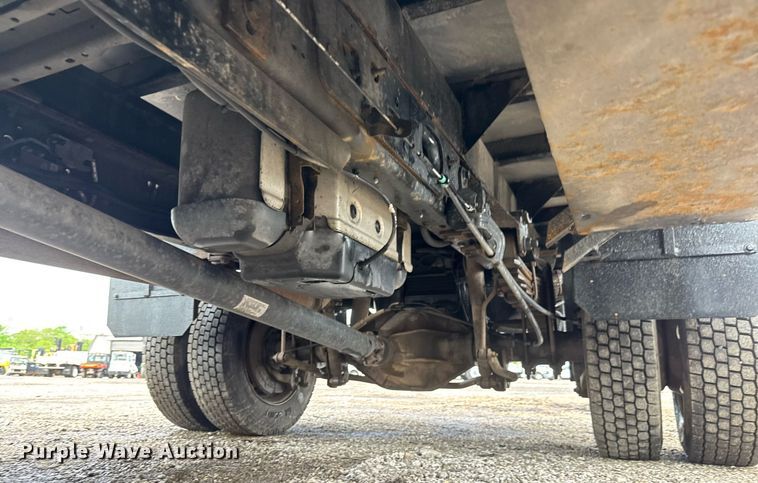 image for item EQ1457 2018 Ford F550 SuperCab flatbed truck