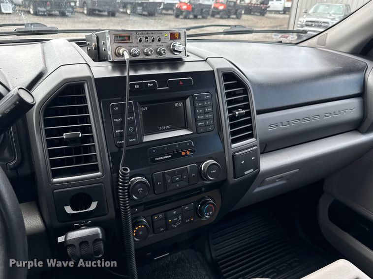 image for item EQ1457 2018 Ford F550 SuperCab flatbed truck