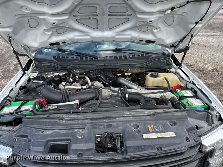 image for item EQ1457 2018 Ford F550 SuperCab flatbed truck