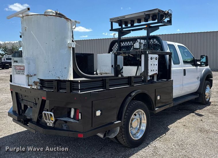 image for item EQ1463 2015 Ford F450 Super Duty SuperCab flatbed truck