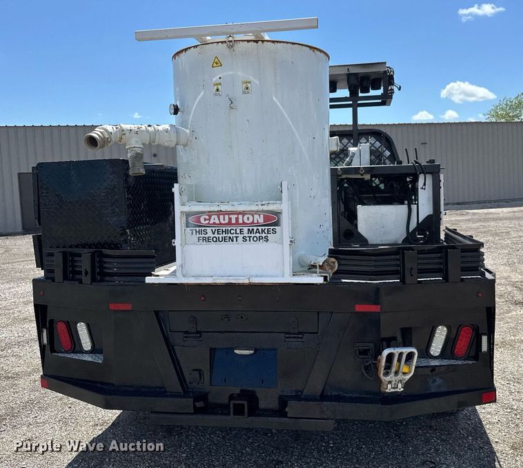 image for item EQ1463 2015 Ford F450 Super Duty SuperCab flatbed truck