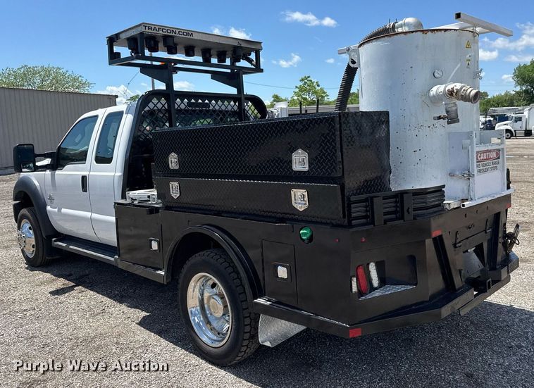 image for item EQ1463 2015 Ford F450 Super Duty SuperCab flatbed truck