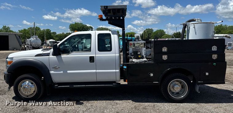 image for item EQ1463 2015 Ford F450 Super Duty SuperCab flatbed truck