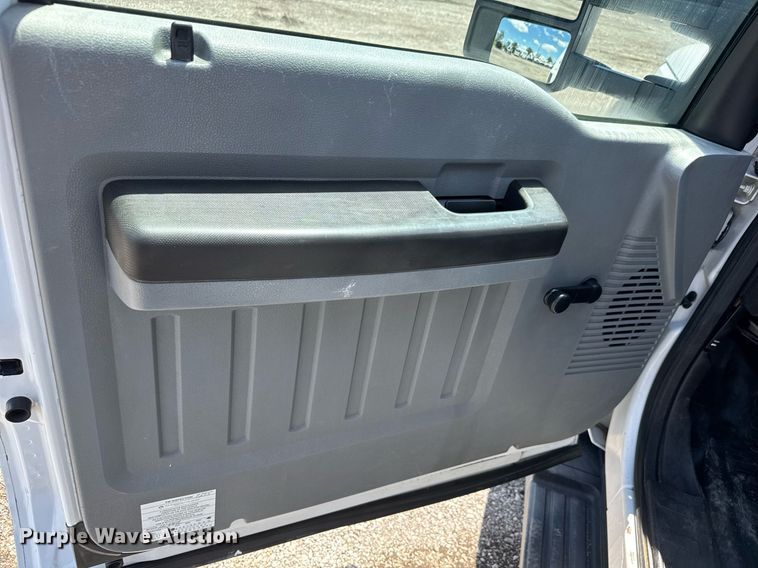 image for item EQ1463 2015 Ford F450 Super Duty SuperCab flatbed truck