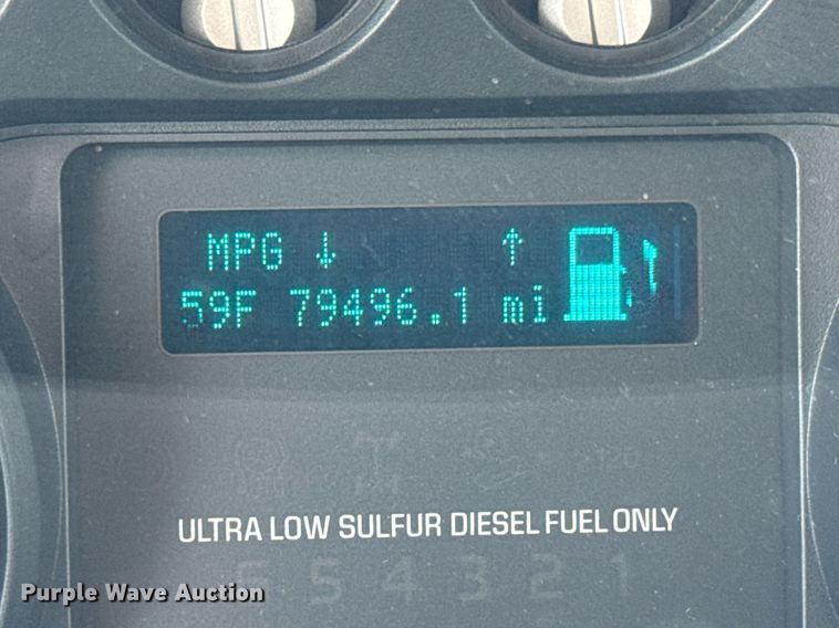 image for item EQ1463 2015 Ford F450 Super Duty SuperCab flatbed truck