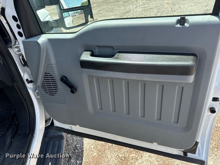 image for item EQ1463 2015 Ford F450 Super Duty SuperCab flatbed truck