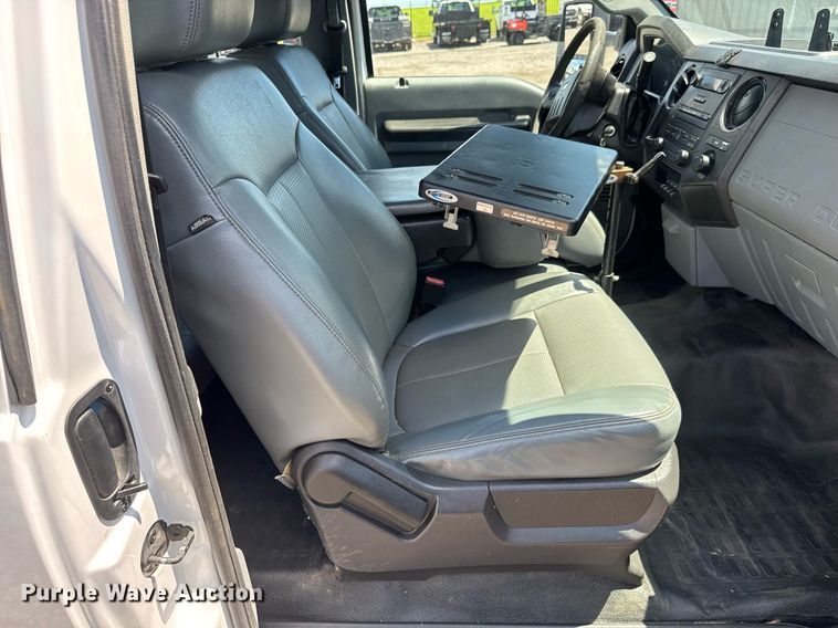 image for item EQ1463 2015 Ford F450 Super Duty SuperCab flatbed truck