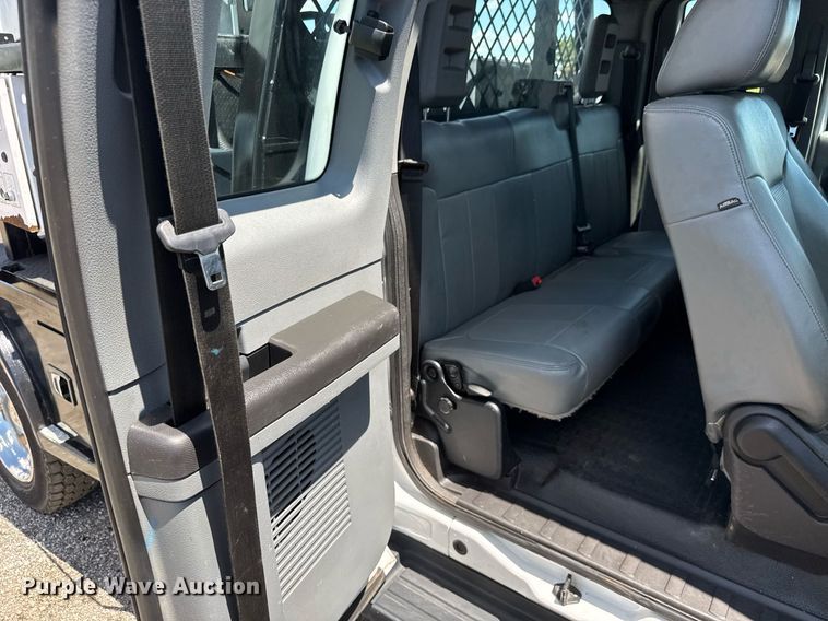 image for item EQ1463 2015 Ford F450 Super Duty SuperCab flatbed truck