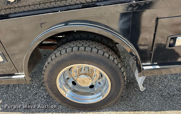 image for item EQ1463 2015 Ford F450 Super Duty SuperCab flatbed truck