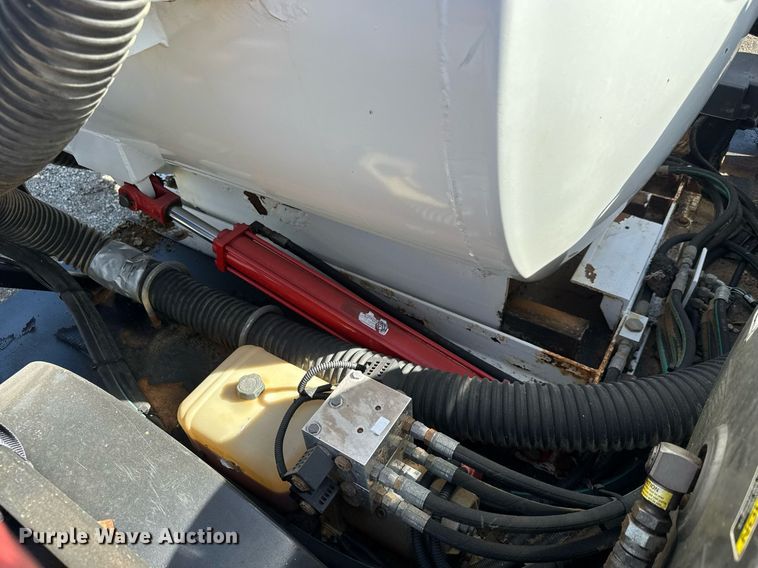 image for item EQ1470 2012 Wachs Trav-L-Vac 77-000-36 vacuum excavator