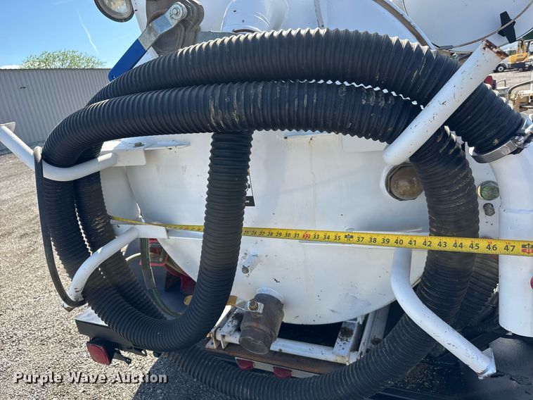 image for item EQ1470 2012 Wachs Trav-L-Vac 77-000-36 vacuum excavator