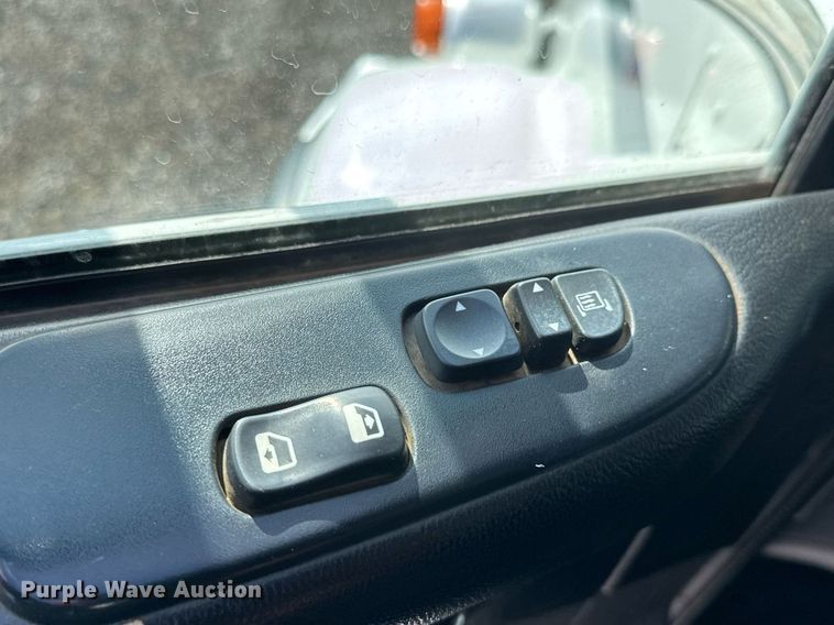 image for item EQ1473 2012 Peterbilt 367 reel truck