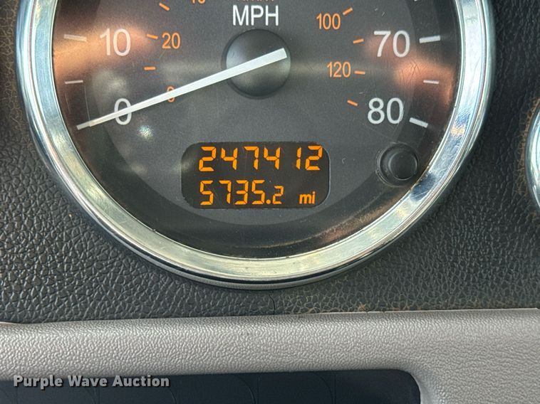 image for item EQ1473 2012 Peterbilt 367 reel truck