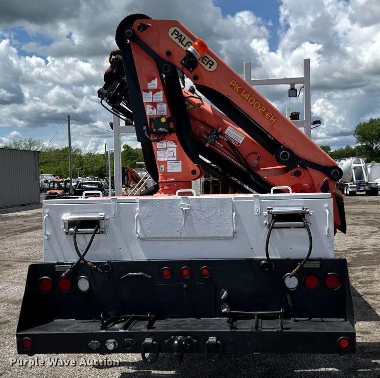 image for item EQ1479 2012 International 7600 Crew Cab crane truck