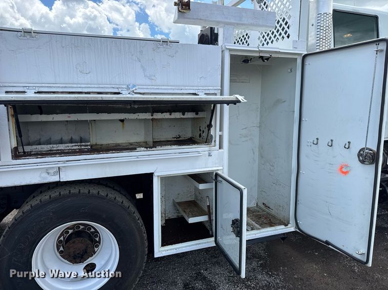 image for item EQ1479 2012 International 7600 Crew Cab crane truck