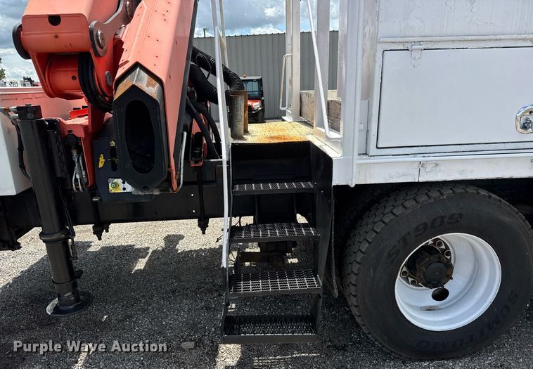 image for item EQ1479 2012 International 7600 Crew Cab crane truck