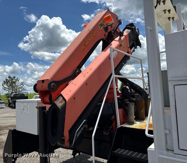 image for item EQ1479 2012 International 7600 Crew Cab crane truck