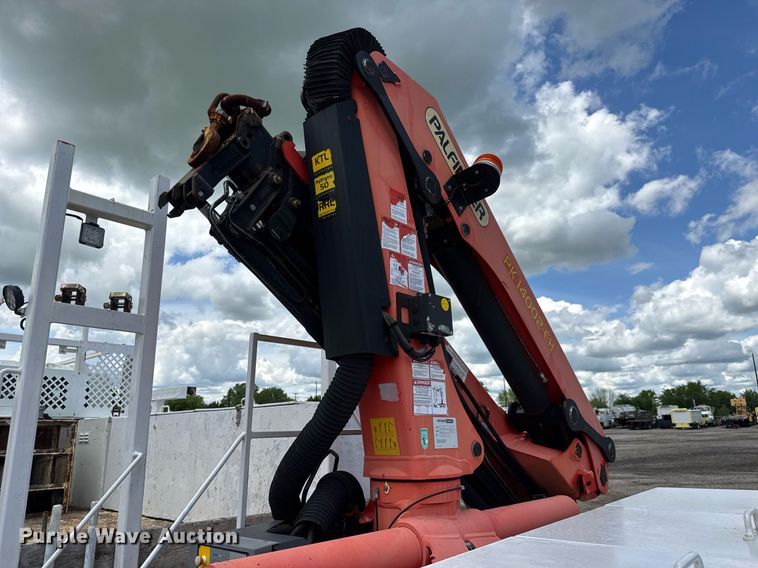 image for item EQ1479 2012 International 7600 Crew Cab crane truck