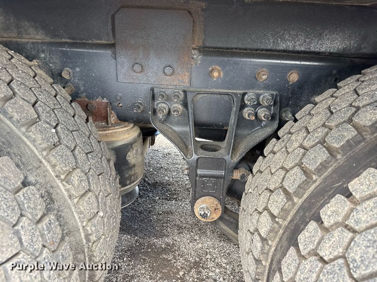 image for item EQ1479 2012 International 7600 Crew Cab crane truck