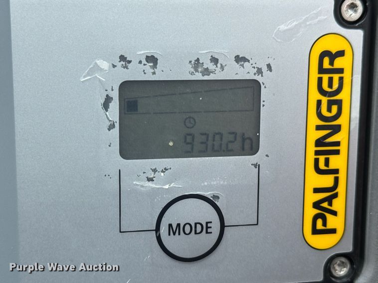 image for item EQ1479 2012 International 7600 Crew Cab crane truck